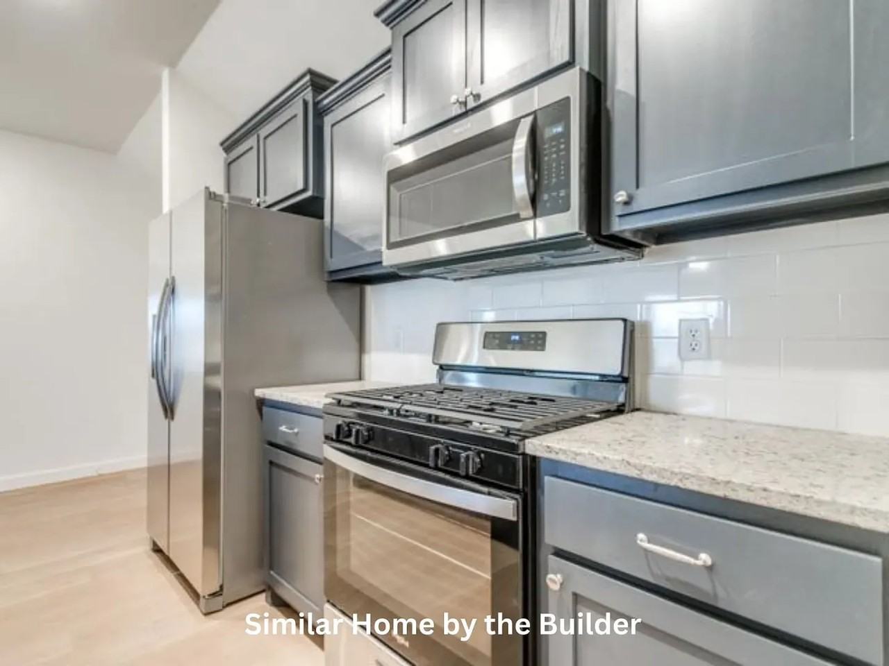 1621 Highland Loop - Photo 3 of 20