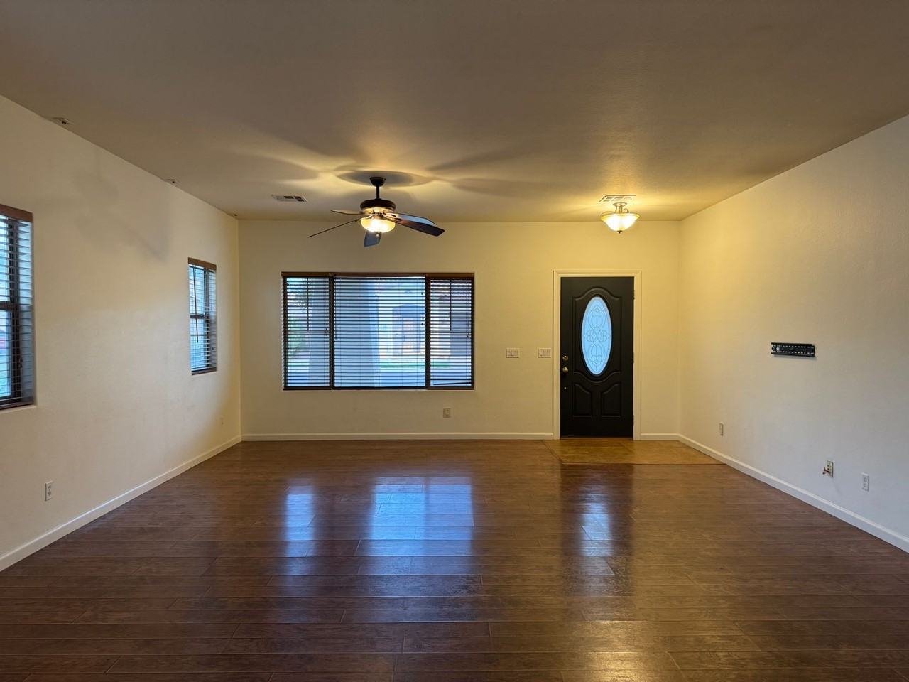 3424 E Vernon St - Photo 4 of 31
