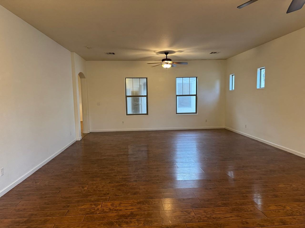 3424 E Vernon St - Photo 5 of 31