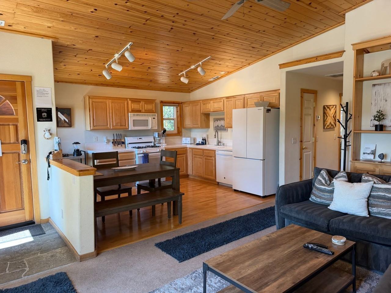 12595 Northwoods Blvd #4 - Photo 5 of 14