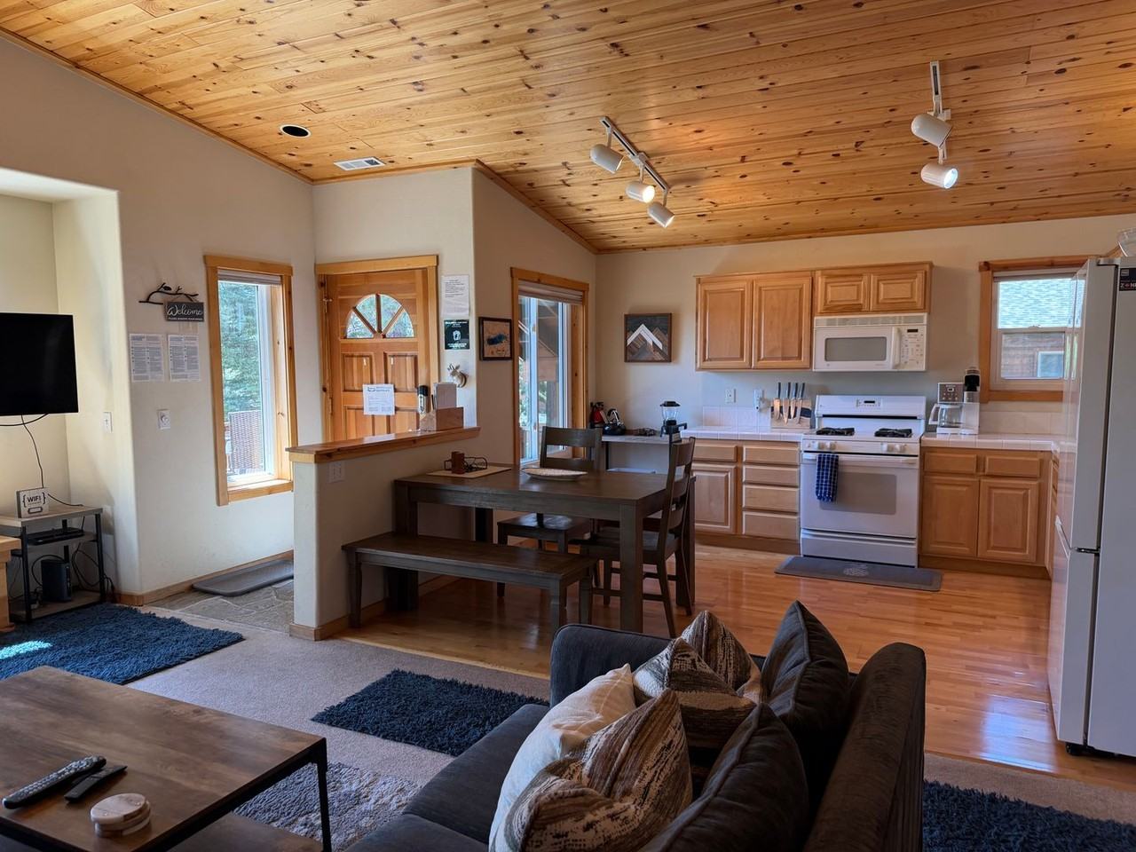 12595 Northwoods Blvd #4 - Photo 6 of 14