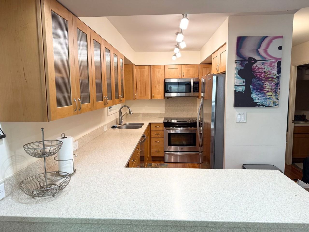 670 Prospect St - Photo 2 of 12