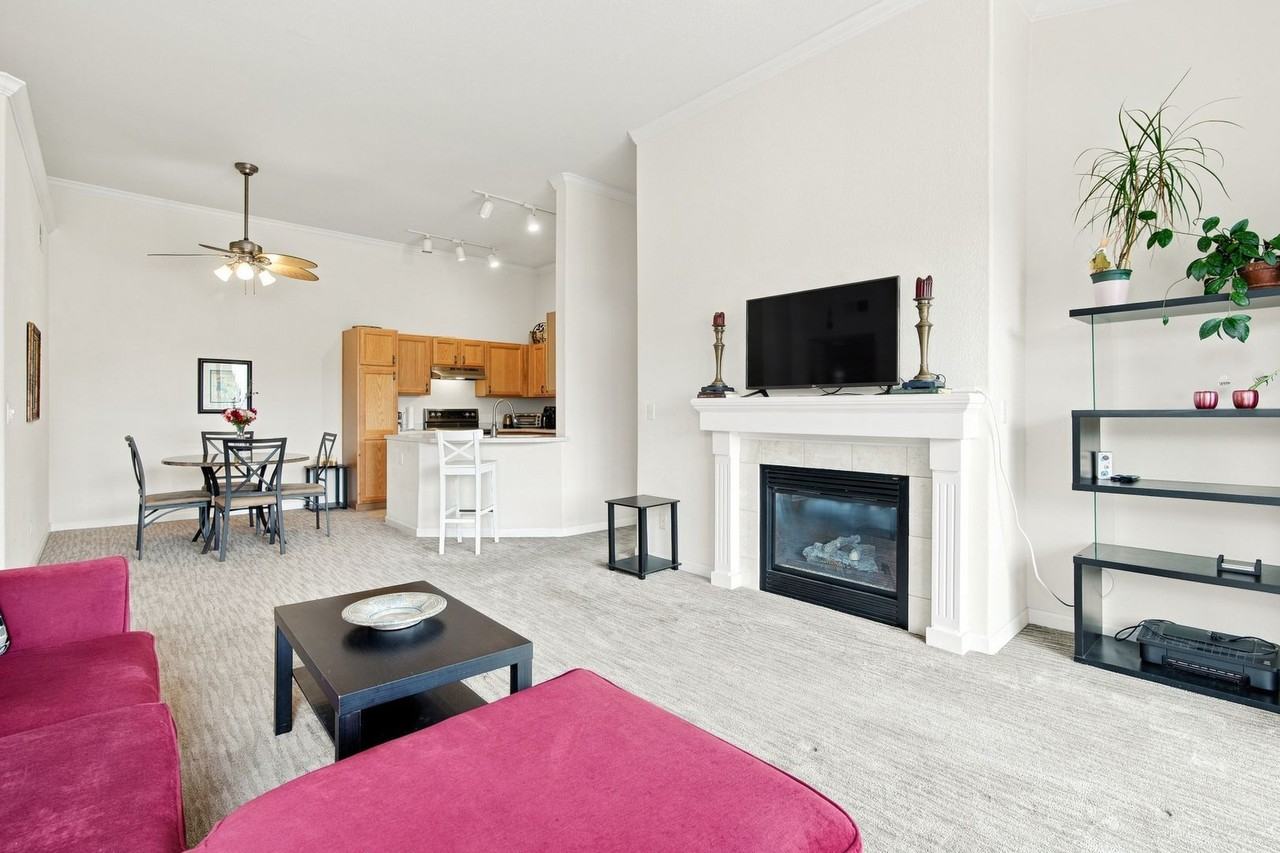1153 S Alton St #B - Photo 6 of 22