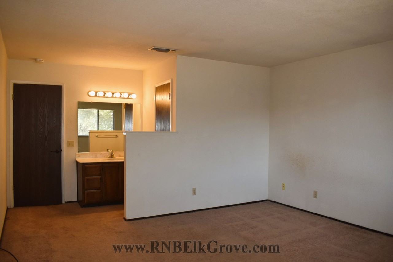 8700 Cullen Ct - Photo 5 of 9
