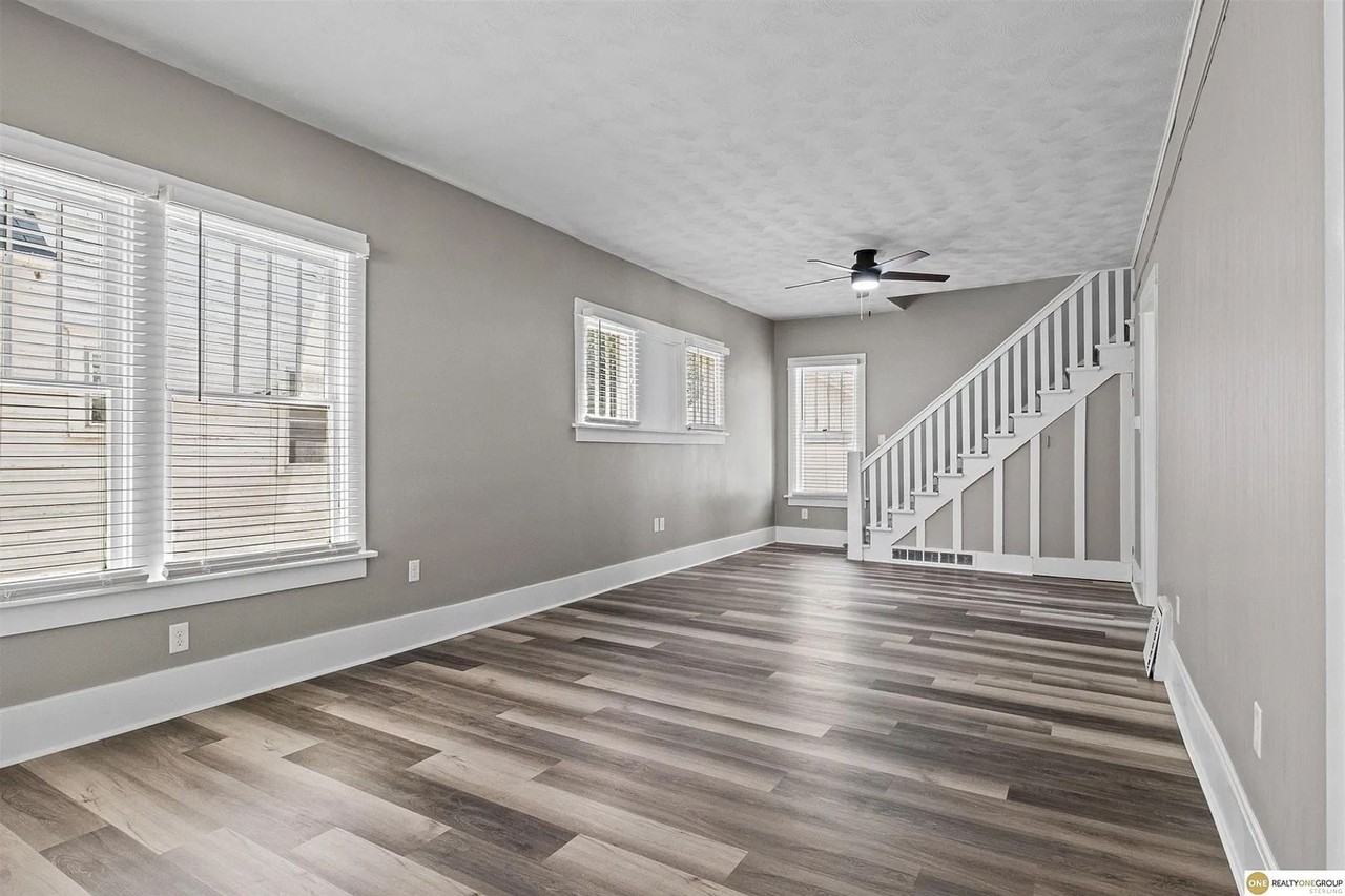 823 N H St - Photo 4 of 25