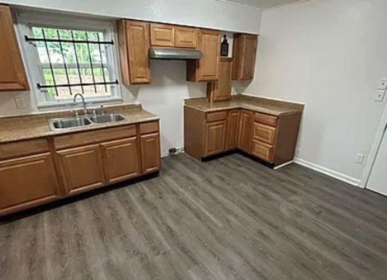38 Marilyn Ln - Photo 7 of 8