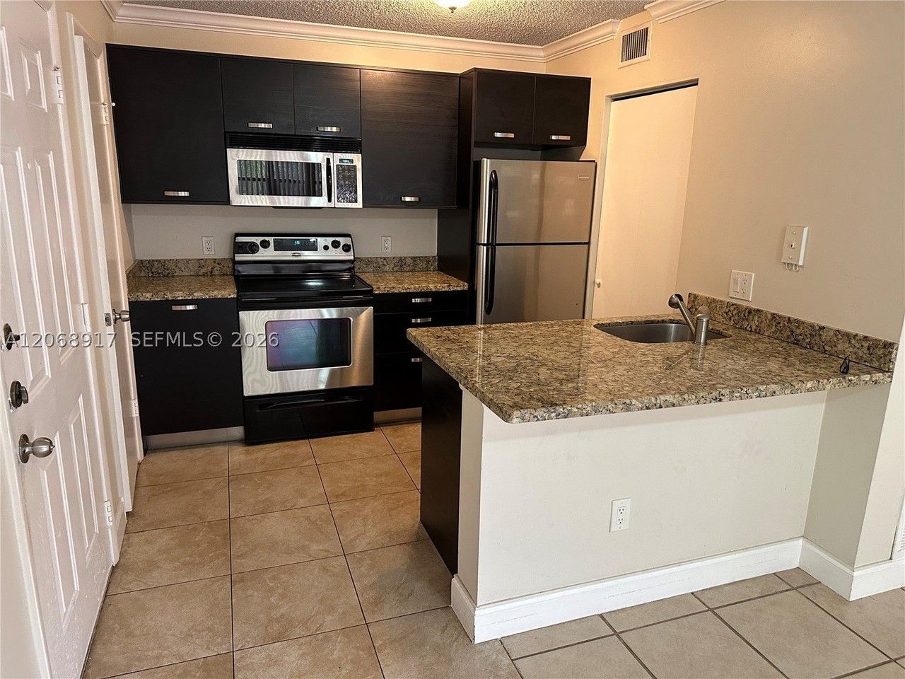 4221 W Mcnab Rd #35 - Photo 4 of 32