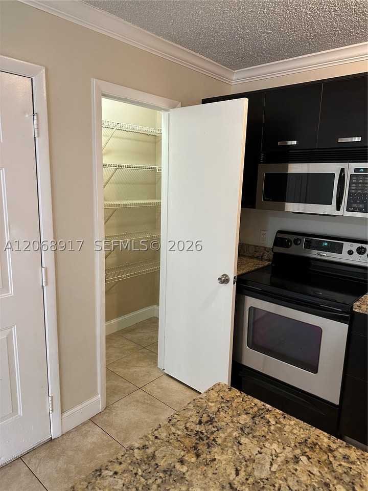 4221 W Mcnab Rd #35 - Photo 5 of 32