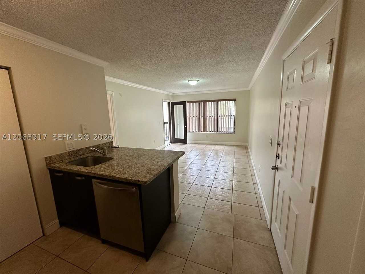 4221 W Mcnab Rd #35 - Photo 6 of 32