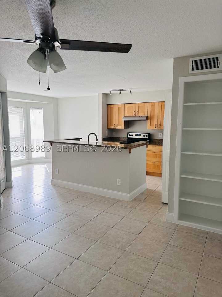 777 Riverside Dr #1526