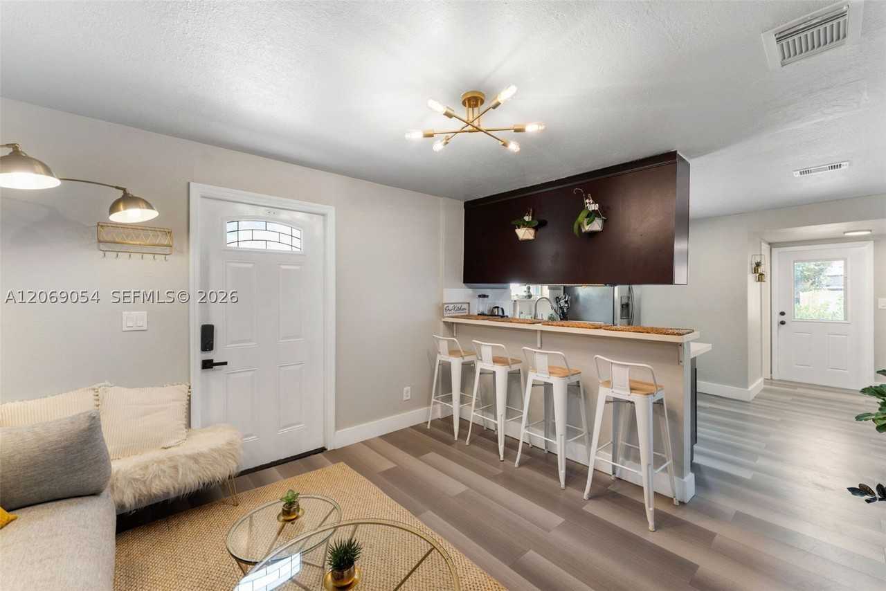 2275 Nw 33rd St #2 - Photo 5 of 16