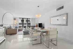 9801 Collins Ave #20V - Photo 1 of 1