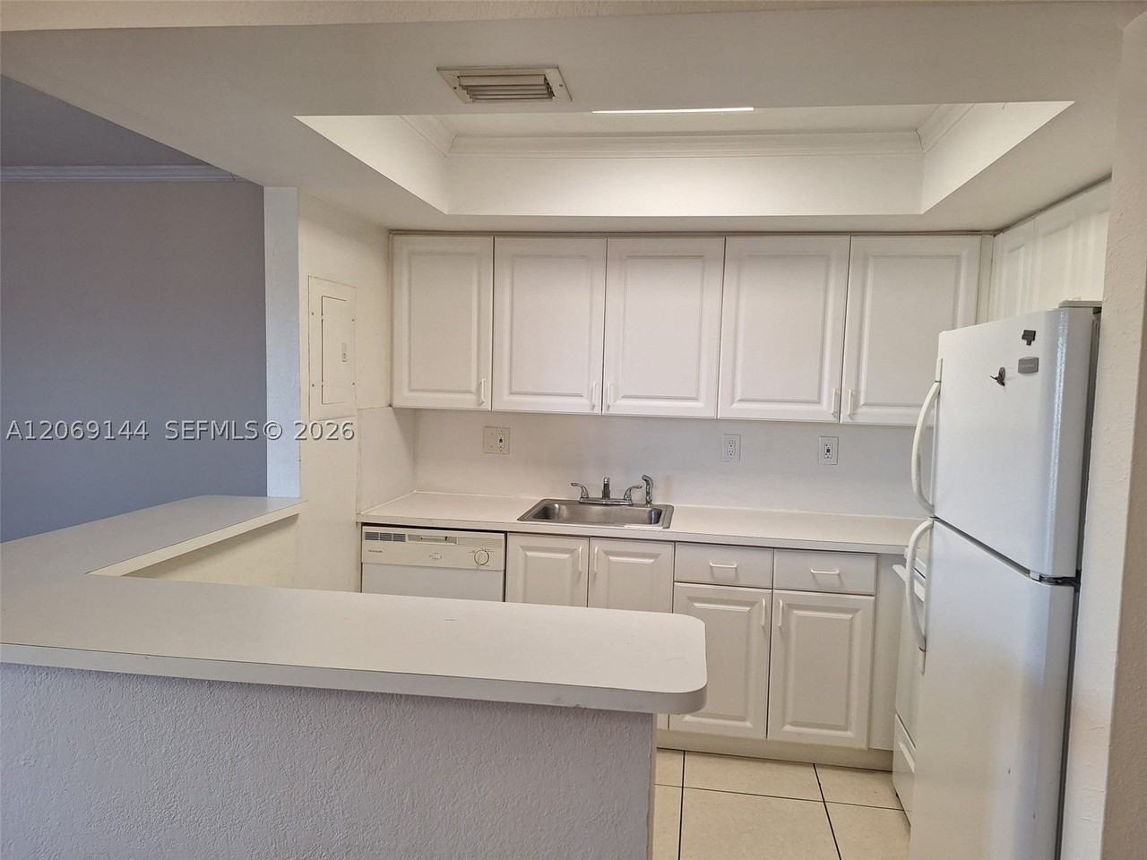 17600 Nw 68th Ave - Photo 5 of 10