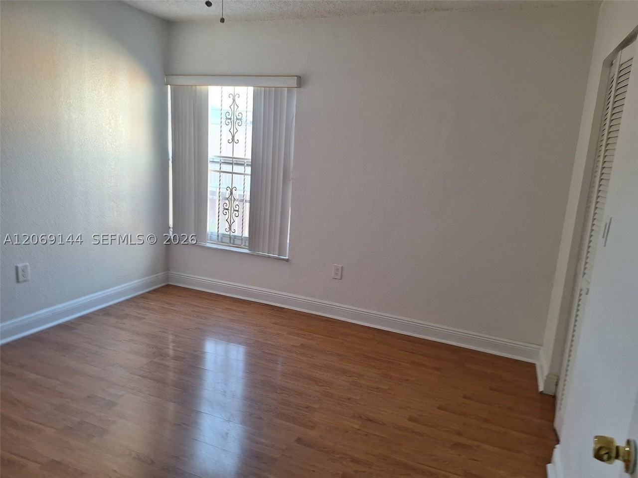 17600 Nw 68th Ave - Photo 6 of 10