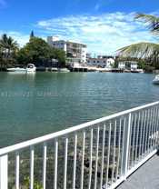 8271 Crespi Blvd #5 - Photo 1 of 1