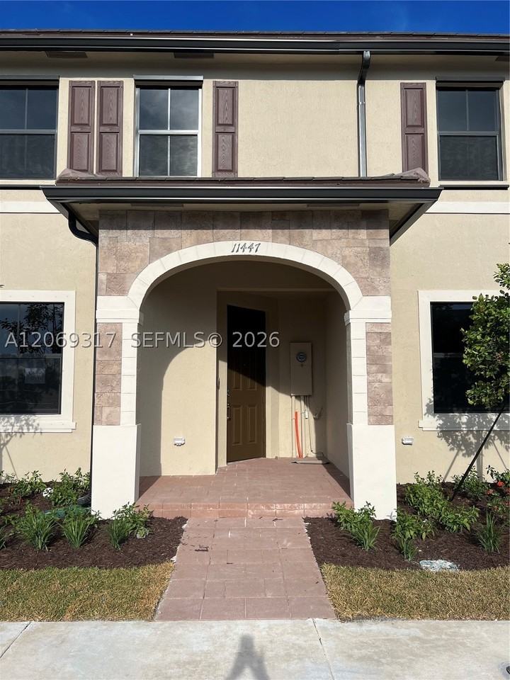 11447 W 34th Ct - Photo 4 of 47