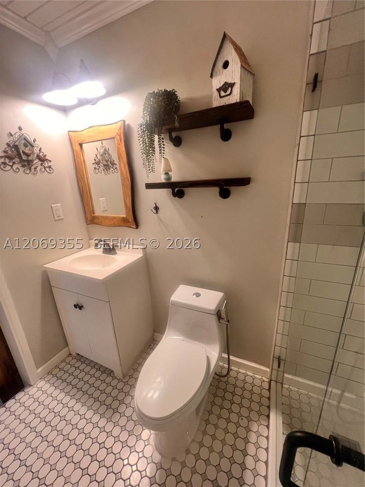 1735 Sw 85th Ave #0 - Photo 3 of 10