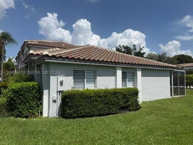 20861 Nw 3rd Ln #20861 - Photo 4 of 14