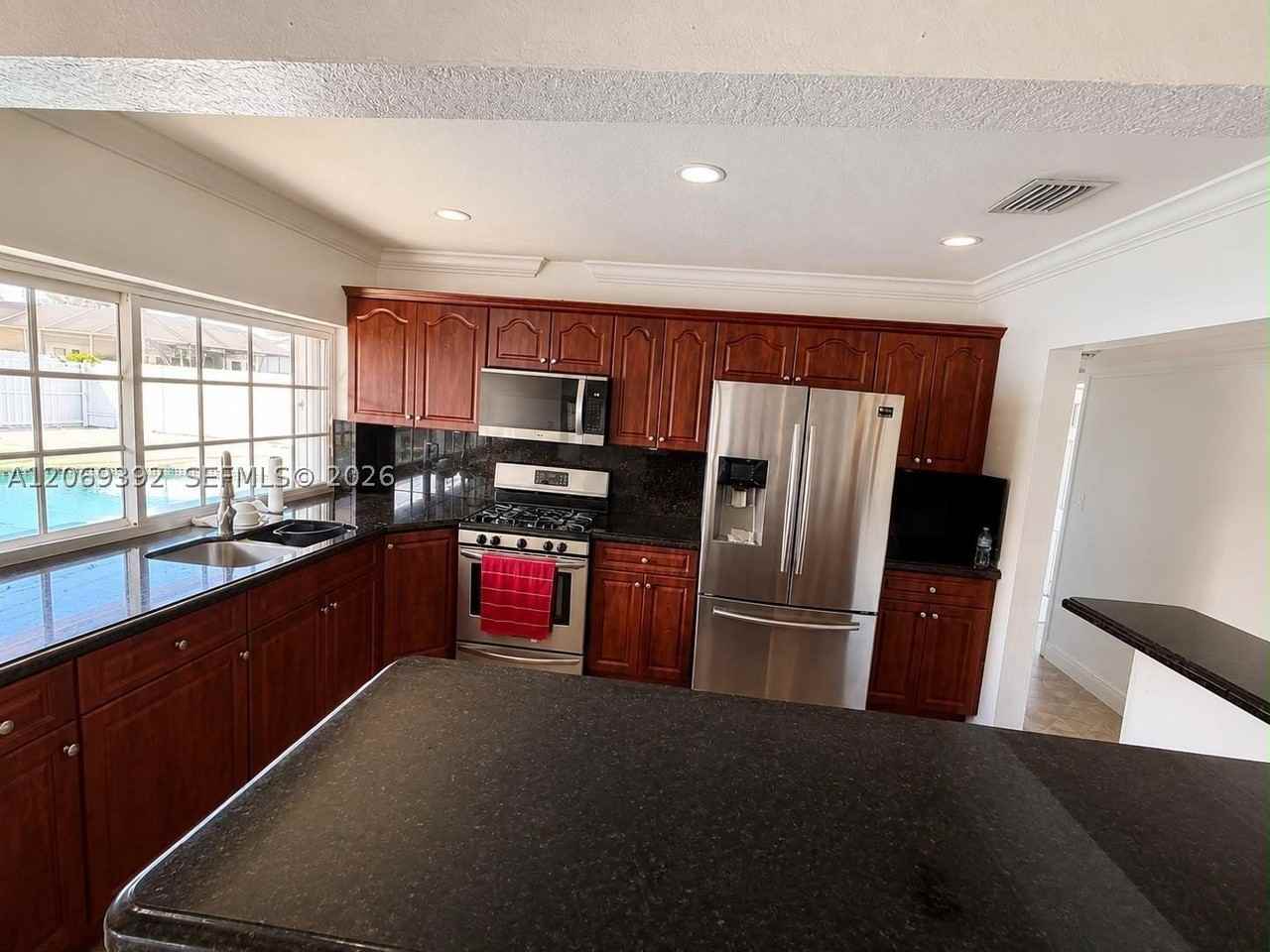 10955 Sw 177th Ter - Photo 3 of 12