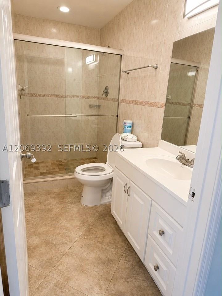 10955 Sw 177th Ter - Photo 6 of 12