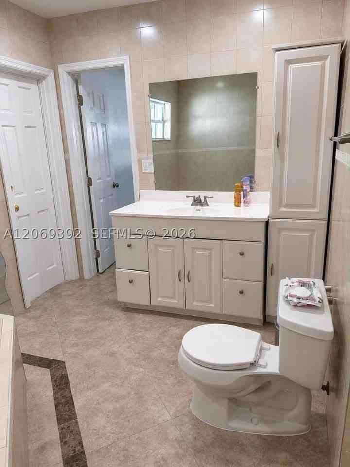 10955 Sw 177th Ter - Photo 7 of 12