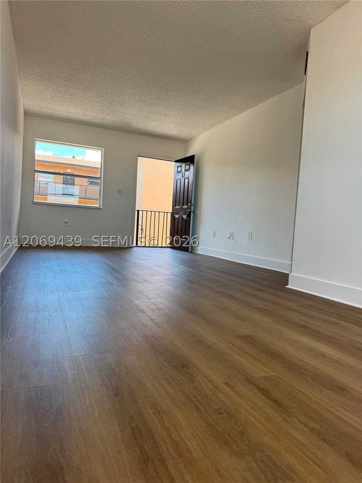 5441 W 24th Ave #60 - Photo 4 of 10
