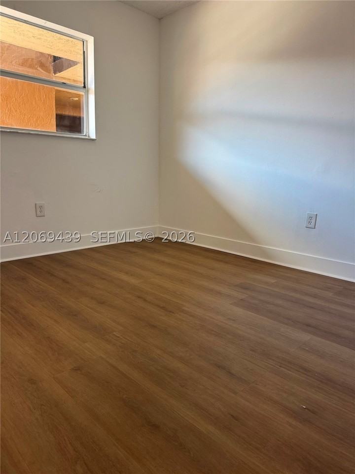 5441 W 24th Ave #60 - Photo 5 of 10