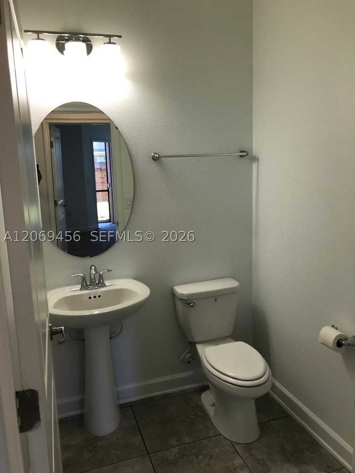 3348 Rodrick Cir - Photo 7 of 37
