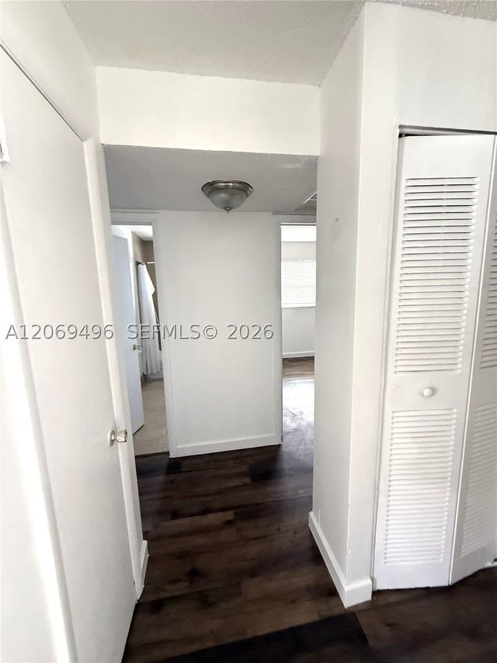 5321 Nw 23rd St #181 - Photo 7 of 10
