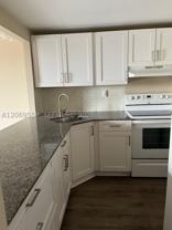 4550 Nw 9th St #701E - Photo 1 of 1