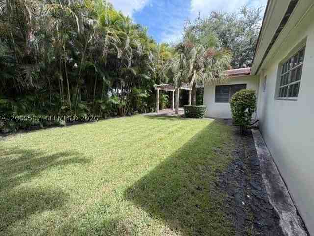 828 Lorca St - Photo 4 of 21
