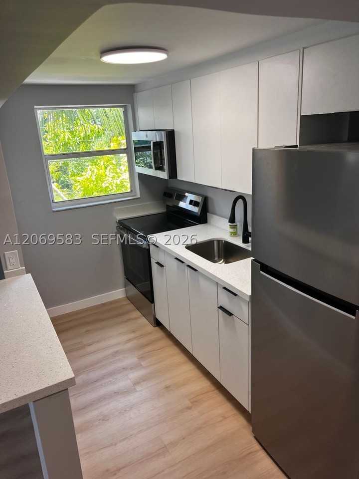 7820 Ne Bayshore Ct #208 - Photo 2 of 14