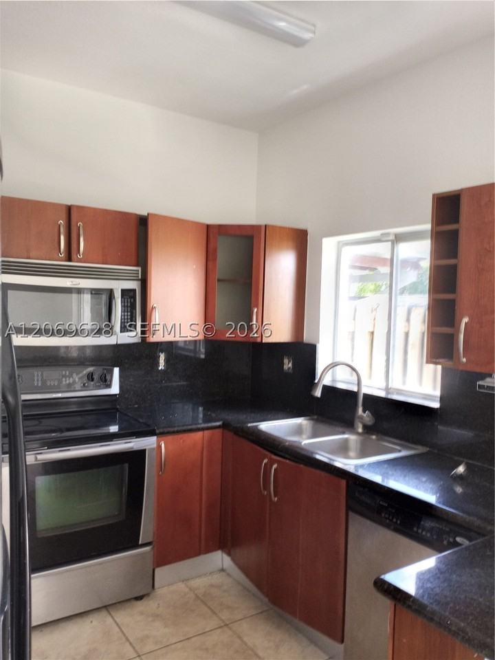 18125 Nw 74th Ct #18125 - Photo 3 of 15