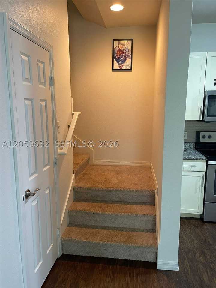3202 Cupid Pl - Photo 4 of 33