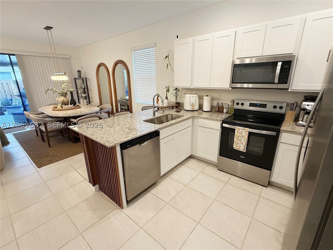 179 Ne 13th Cir #179 - Photo 6 of 26