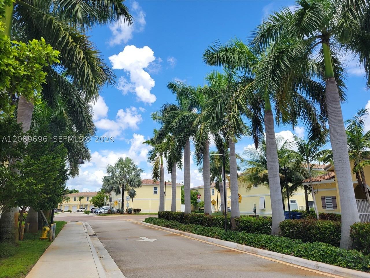 1107 Nw 40th Ter #1107 - Photo 3 of 39