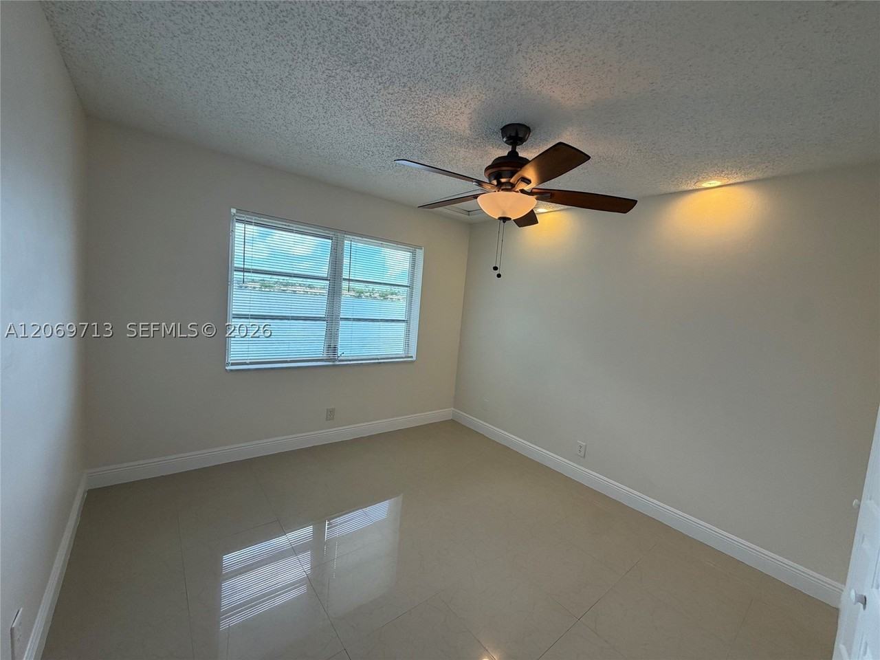 432 Lakeside Dr #257 - Photo 6 of 16