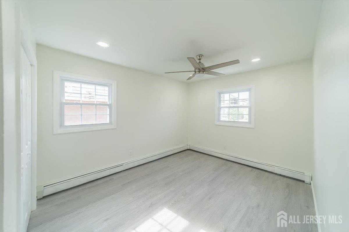 54 Bergen St #1 - Photo 7 of 28