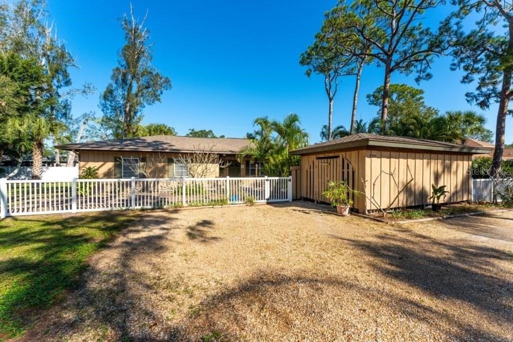 2301 Kalin Ln - Photo 6 of 43