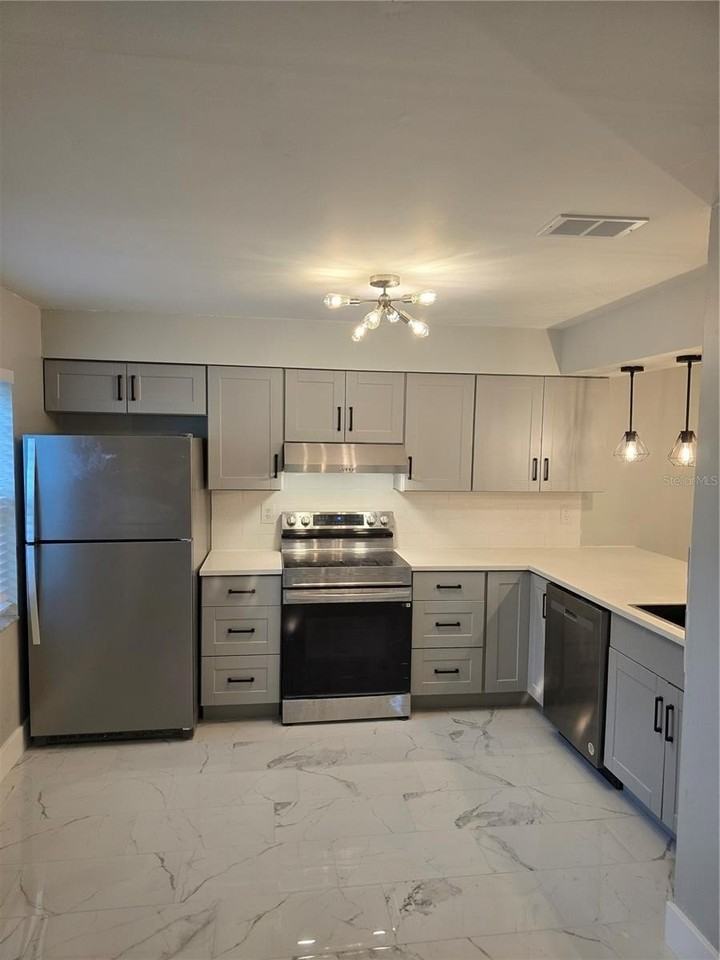 4988 Steel Dust Ln - Photo 7 of 28