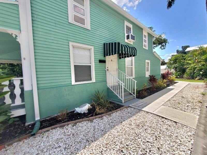 457 W Marion Ave #B - Photo 2 of 15