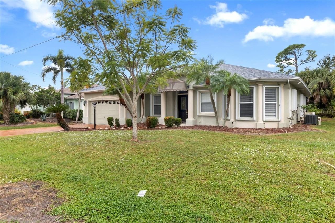 281 Hallcrest Ter - Photo 3 of 50