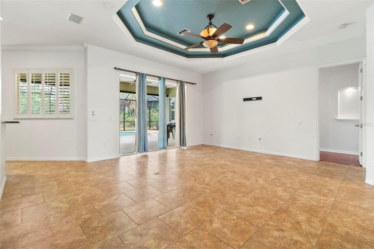 281 Hallcrest Ter - Photo 7 of 50