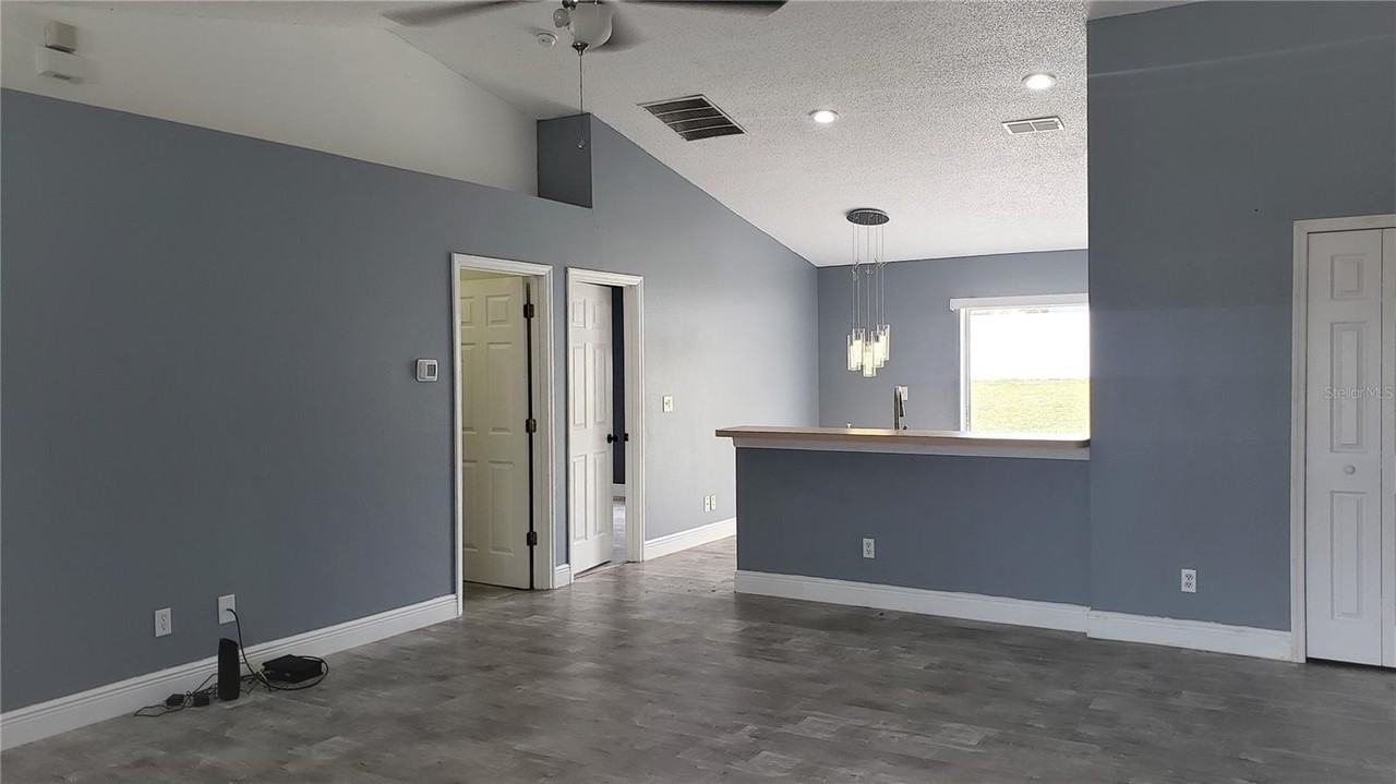 5141 Pine Needle Dr - Photo 5 of 21