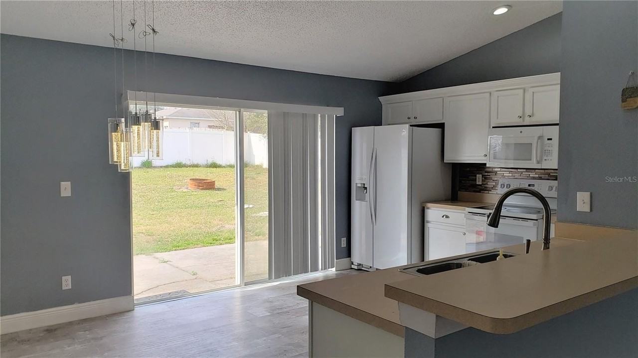 5141 Pine Needle Dr - Photo 6 of 21