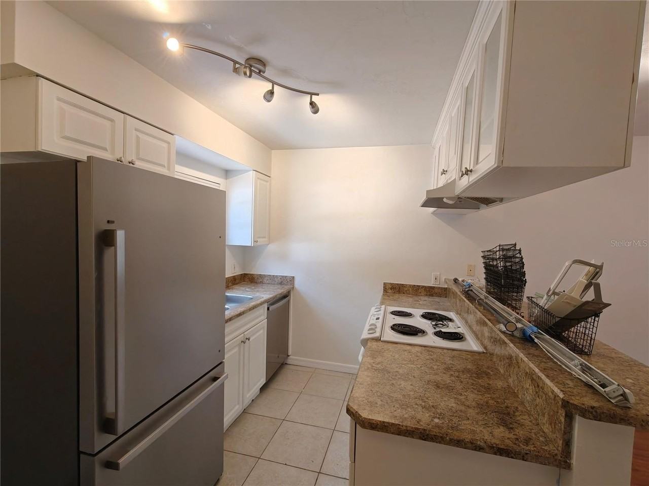 620 Sw 10th Ln #4 - Photo 6 of 27