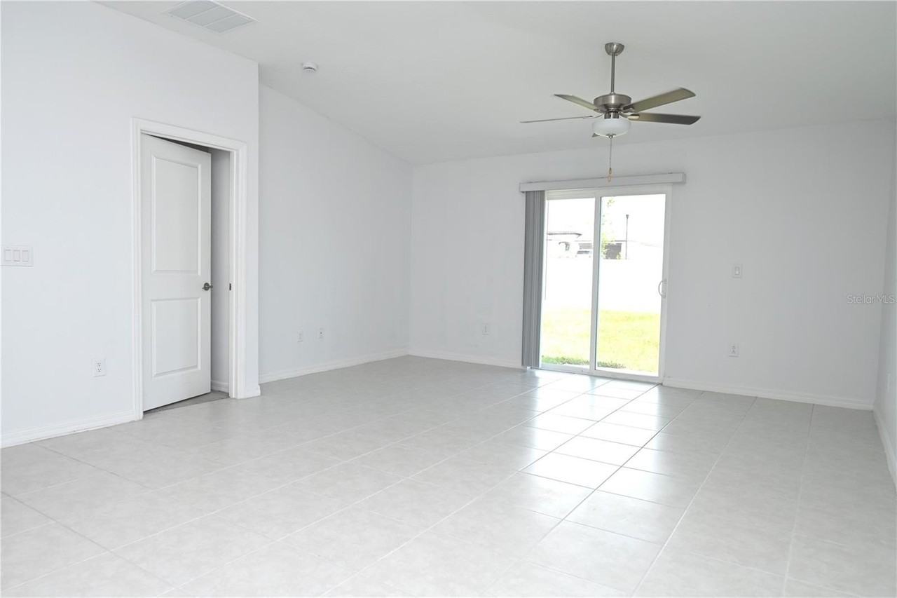 2674 Red Egret Dr - Photo 3 of 37