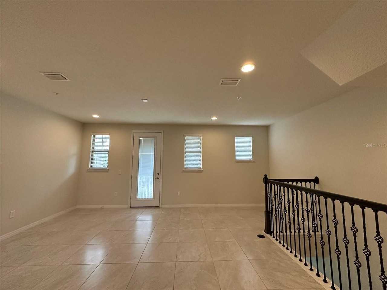 527 Piazza Pt - Photo 7 of 50