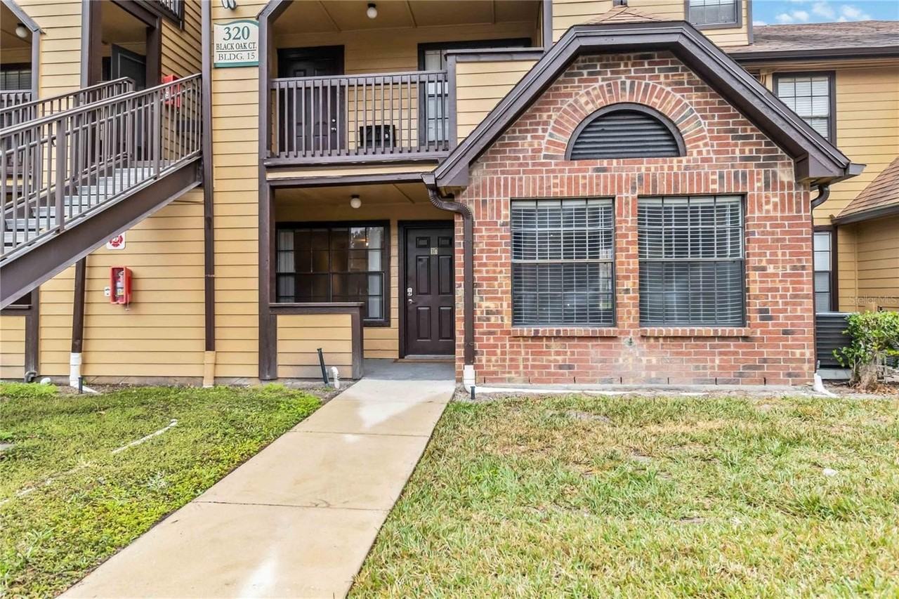 320 Black Oak Ct #107 - Photo 3 of 29