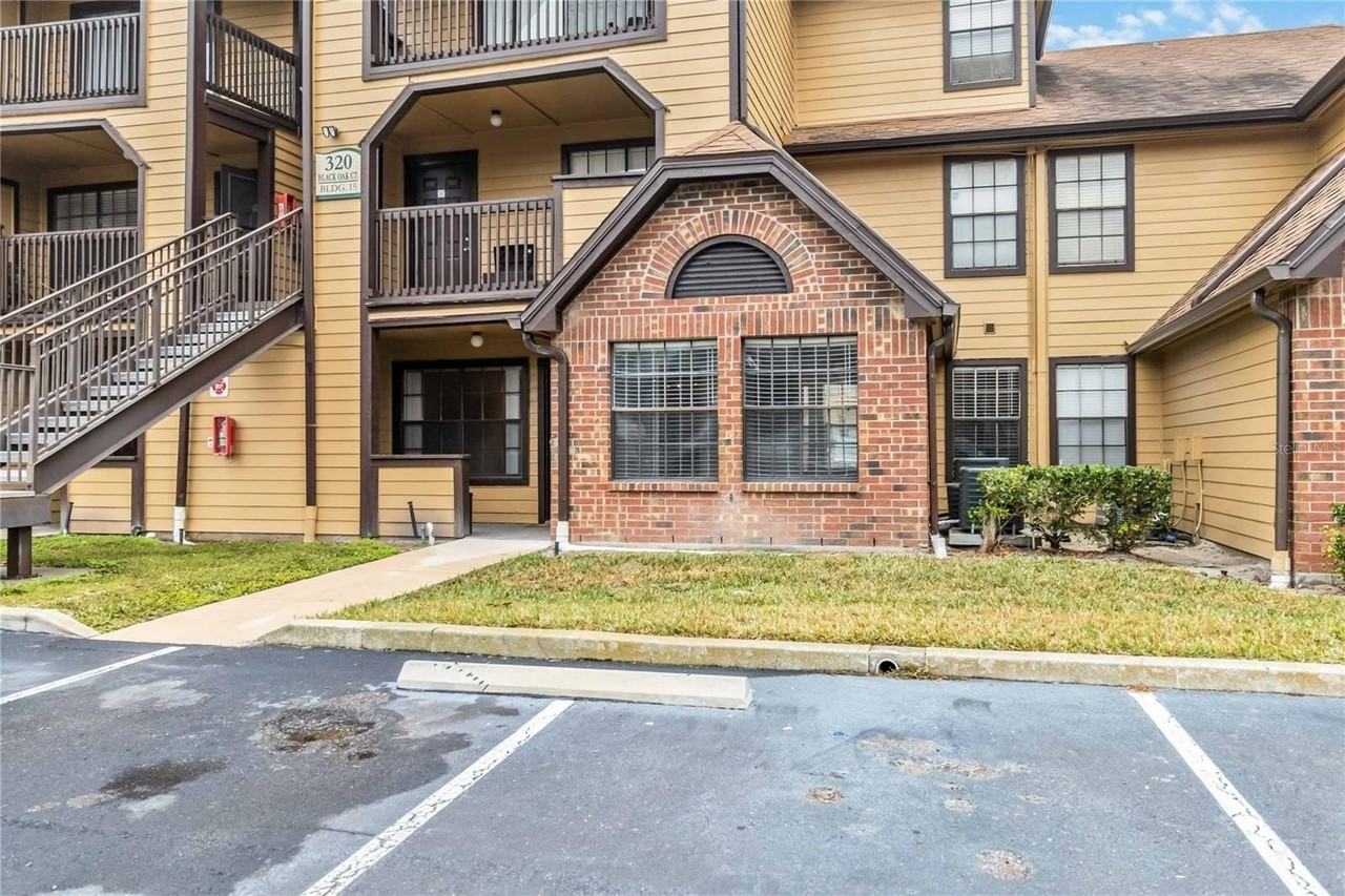320 Black Oak Ct #107 - Photo 4 of 29